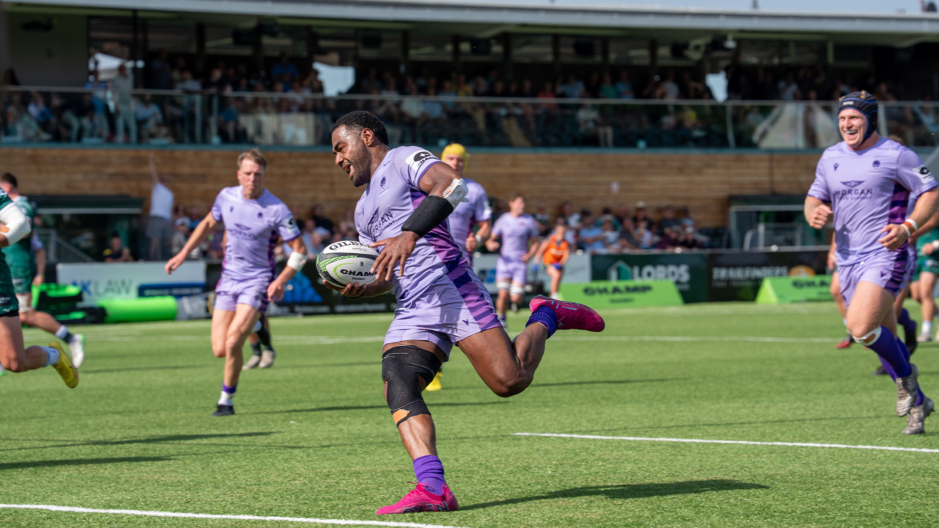 Siva Naulago scores a try