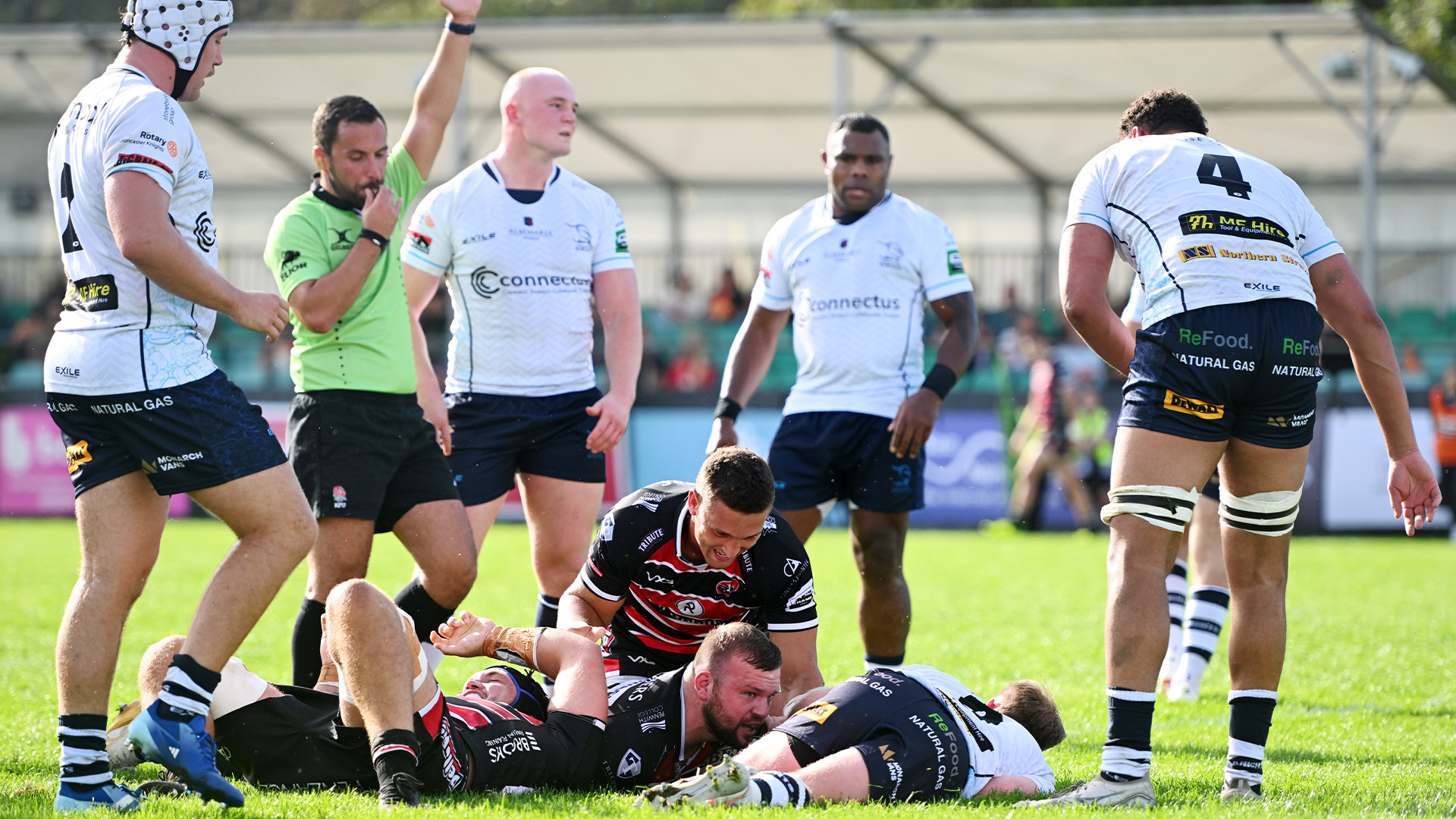 Cornish Pirates scoring a try again Doncaster Knights