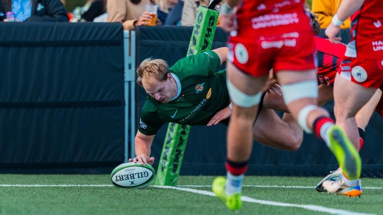 Ealing Trailfinders scoring a try against Hartpury